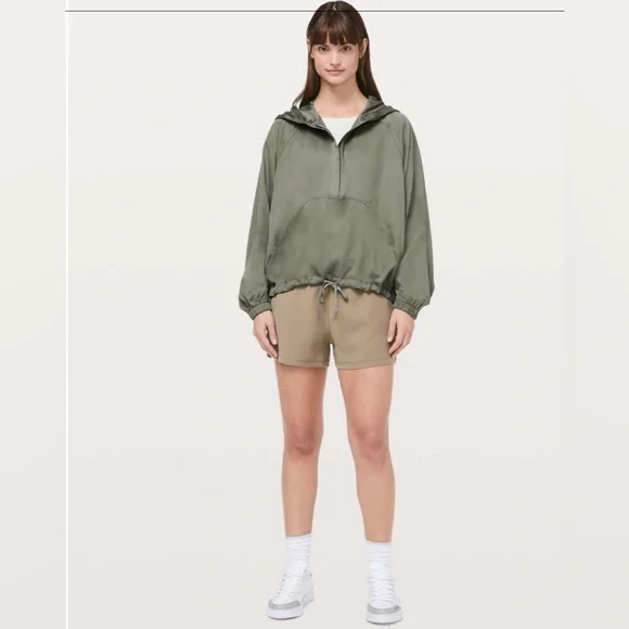 NWT Lululemon City Stroll Hoodie Grey Sage Size 8 - Picture 5 of 11